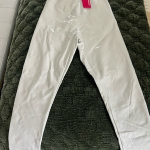 Commando Faux Patent Leather Legging